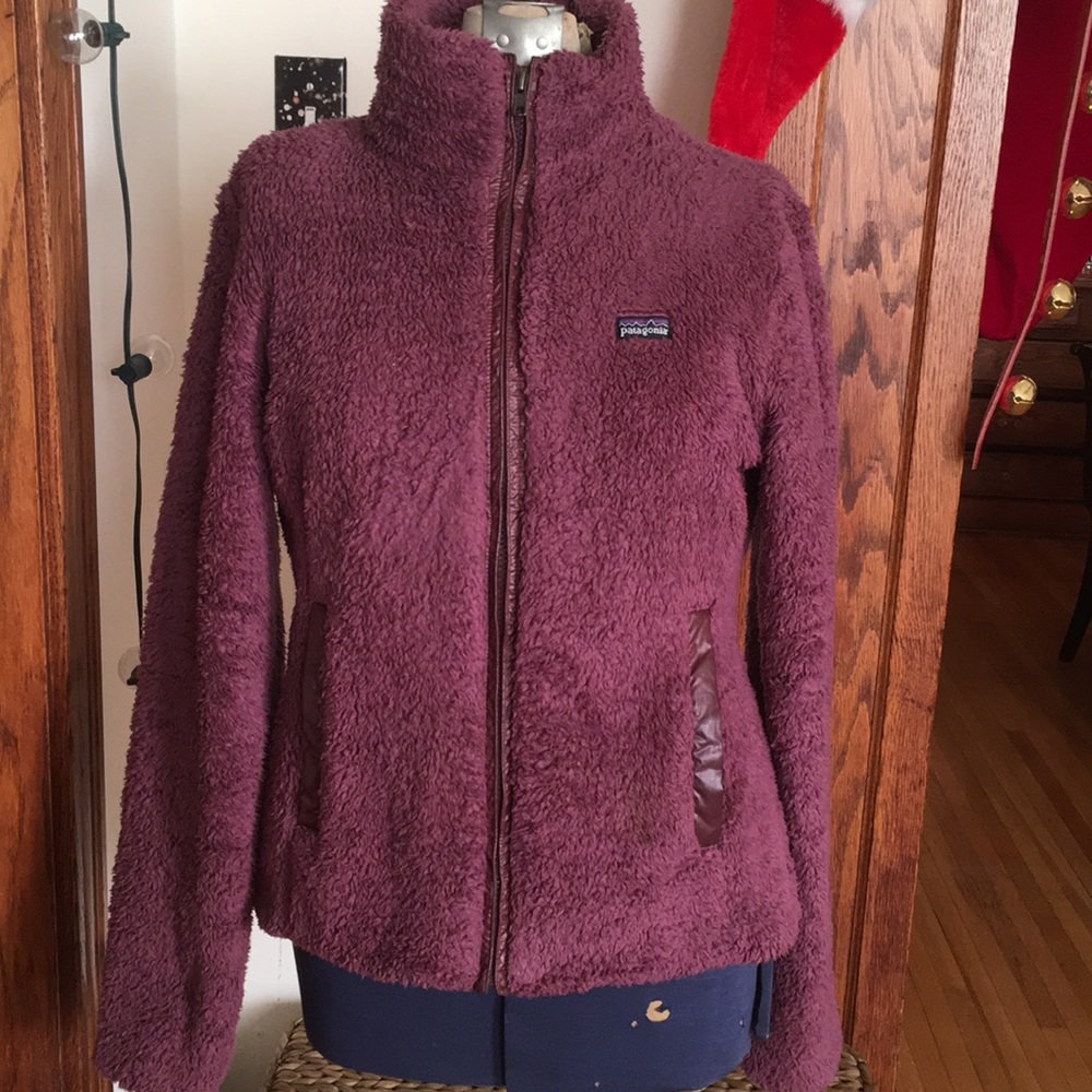 Patagonia Los Gatos women’s zip up fleece.